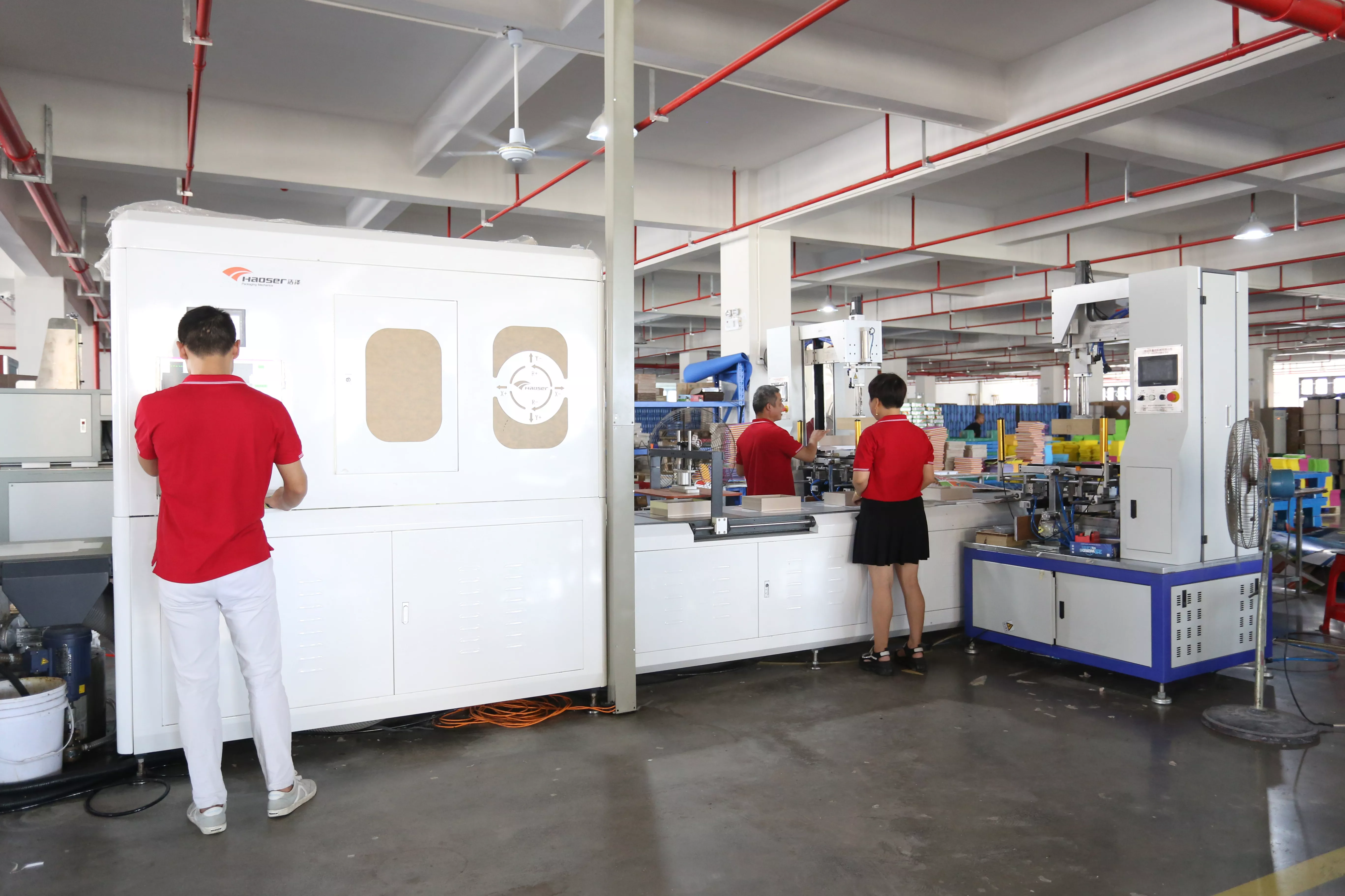 Automatic gift box machine